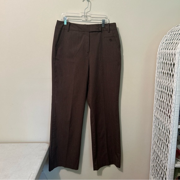Larry Levine Pants Women’s 10 Trends Chocolate Brown Pinstripe Trouser Straight - Picture 1 of 9